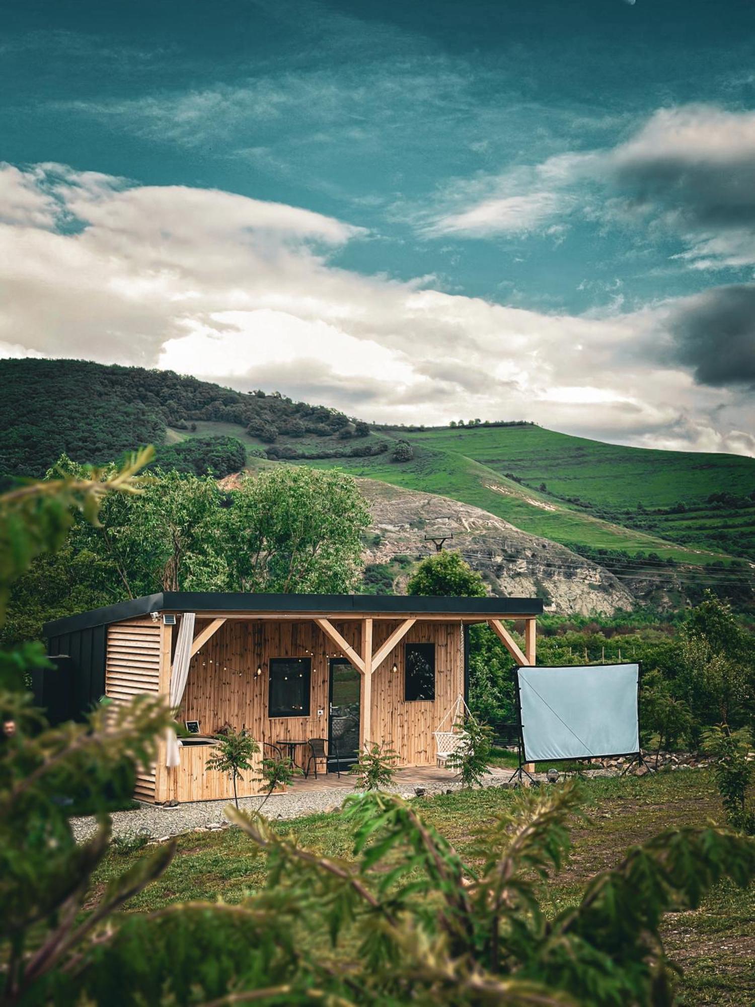 Kubiq Transalpina Βίλα Petresti Εξωτερικό φωτογραφία